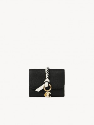 Chloe Alphabet Small Tri-fold Liten Plånbok Svarta | CHE-SR14291