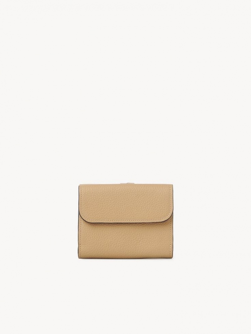 Chloe Alphabet Small Tri-fold Liten Plånbok Bruna | CHE-SR14292