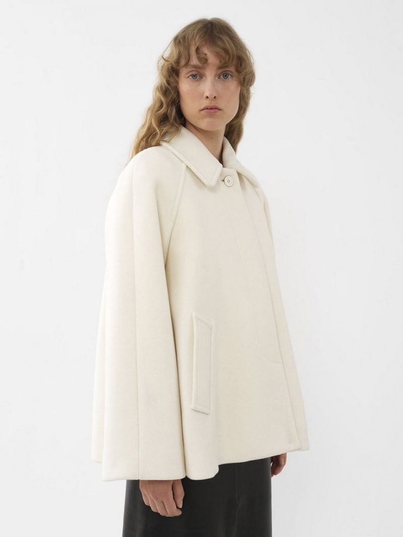 Chloe Korta Cape Rockar Vita | CHE-SR13799